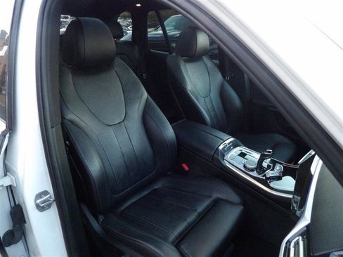 Used 2019 BMW X5 xDrive40i image 11