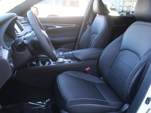 Certified 2025 INFINITI QX50 Sport image 13