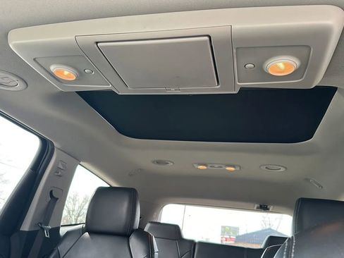 Used 2017 Chevrolet Traverse Premier image 14