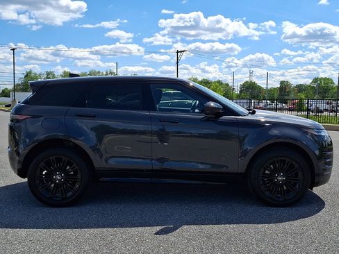 Used 2026 Land Rover Range Rover Evoque Dynamic SE AWD/4WD image 7