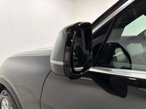 Used 2023 BMW X5 xDrive40i w/ Premium Package AWD/4WD image 9