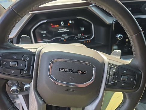 Used 2023 GMC Sierra 1500 Denali w/ Denali Reserve Package AWD/4WD image 15