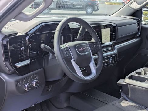 New 2026 GMC Sierra 1500 SLE image 14