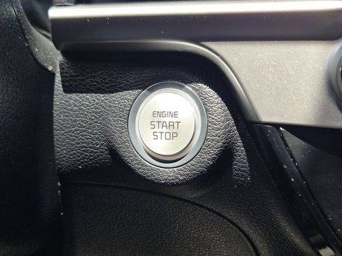 Certified 2023 Kia Telluride EX w/ EX Captain's Chair Package FWD image 23