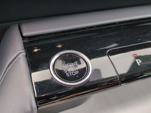 Used 2025 Lincoln Navigator Reserve AWD/4WD image 22