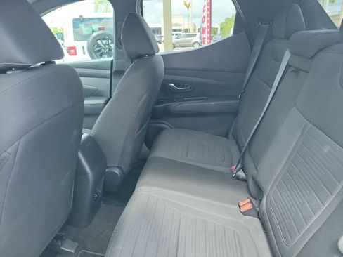 Used 2025 Hyundai Santa Cruz SE FWD image 11