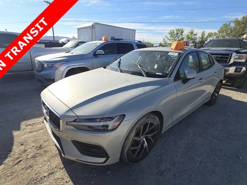 Used 2020 Volvo S60 T6 Momentum AWD/4WD image 1