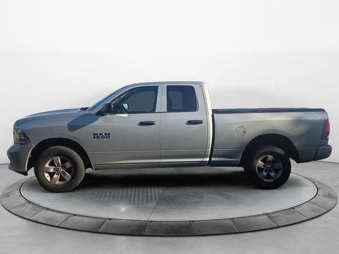 Used 2017 RAM 1500 Express AWD/4WD image 2