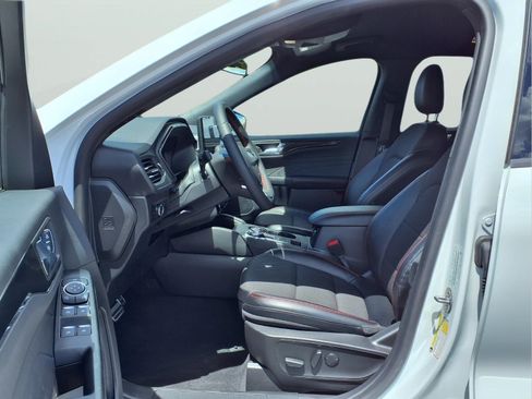 Used 2023 Ford Escape ST-Line w/ Tech Pack #1 FWD image 14