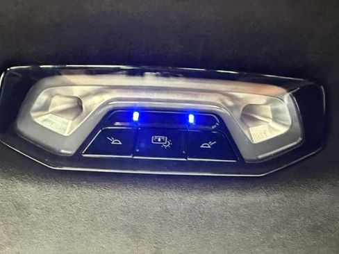 Used 2024 BMW X7 xDrive40i w/ Executive Package AWD/4WD image 72