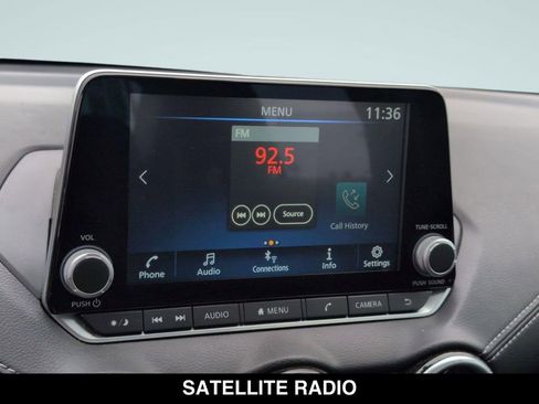 Used 2024 Nissan Sentra SV FWD image 21