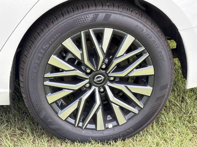 Used 2026 Nissan Altima 2.5 SV FWD image 17