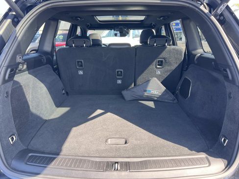 Used 2023 Jeep Grand Cherokee Trailhawk AWD/4WD image 25