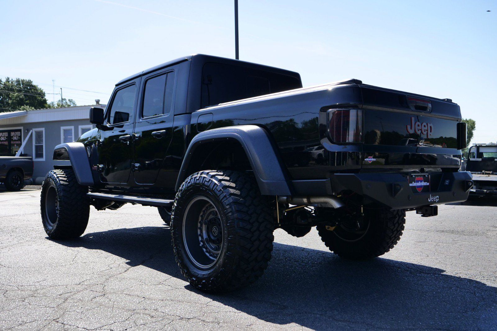 Used 2023 Jeep Gladiator Mojave w/ Cold Weather Group AWD/4WD image 19