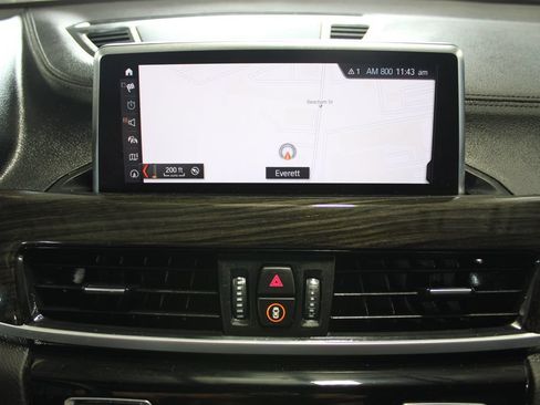 Used 2021 BMW X2 xDrive28i w/ Convenience Package AWD/4WD image 17