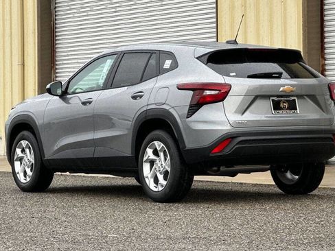 New 2026 Chevrolet Trax LS w/ LS Convenience Package image 4