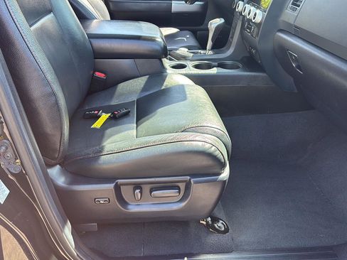 Used 2021 Toyota Sequoia TRD Pro AWD/4WD image 15