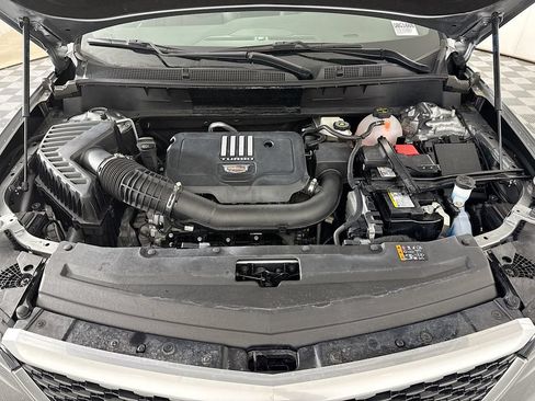 Used 2025 Cadillac XT6 Luxury FWD image 32