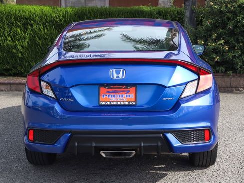 Used 2019 Honda Civic Sport image 7