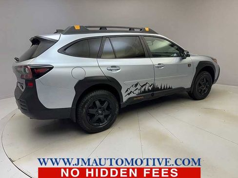 Used 2022 Subaru Outback Wilderness AWD/4WD image 5