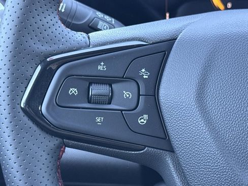 New 2026 Chevrolet Trax RS w/ Sunroof Package image 19