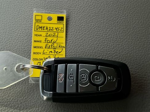 Used 2021 Ford Expedition Limited image 34