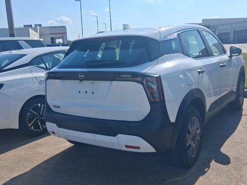 Used 2025 Nissan Kicks S FWD image 2