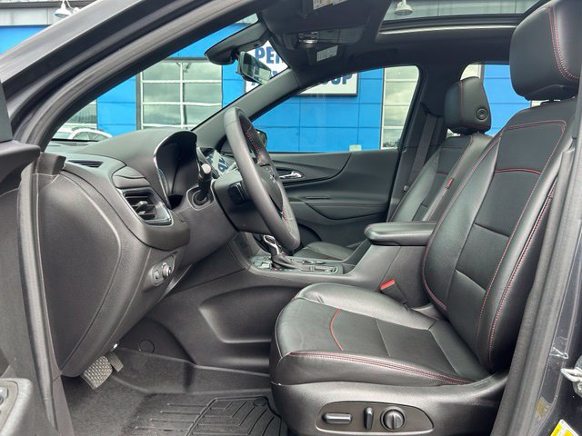 Used 2022 Chevrolet Equinox RS w/ RS Leather Package AWD/4WD image 11