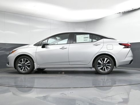 New 2025 Nissan Versa SV w/ Trunk Package image 27