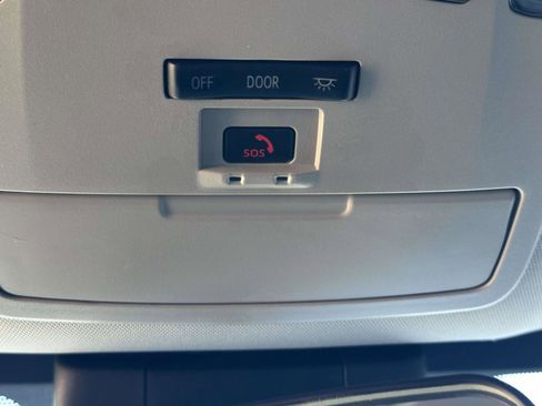 Certified 2023 Toyota Sienna LE image 32