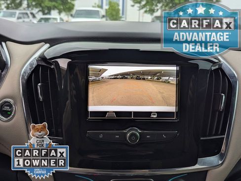 Certified 2023 Chevrolet Traverse LT w/ LPO, Floor Liner Package FWD image 8