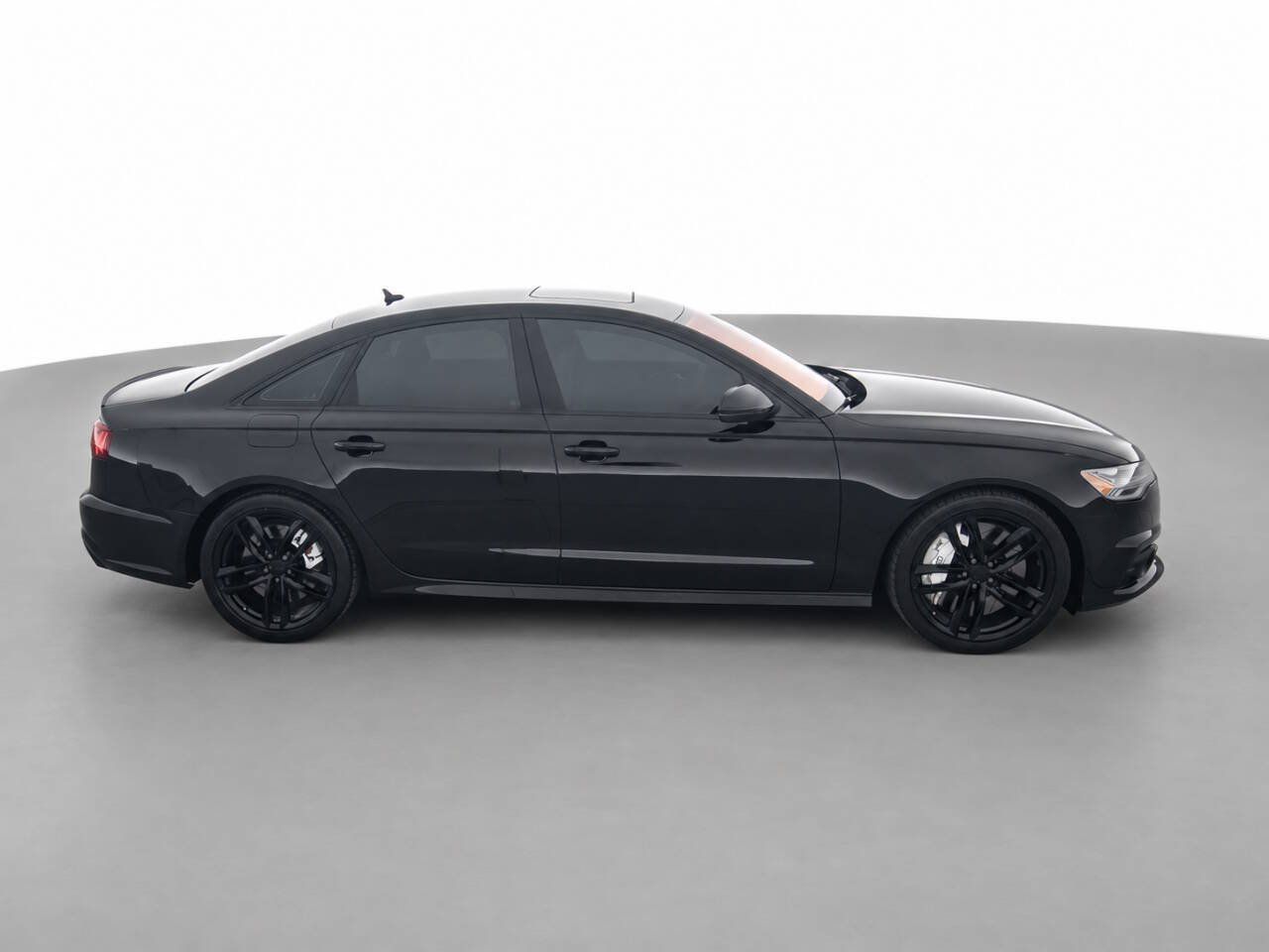 Used 2017 Audi S6 Premium Plus w/ Driver Assistance Package AWD/4WD image 4
