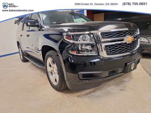 Used 2015 Chevrolet Suburban LT w/ Texas Edition RWD image 4