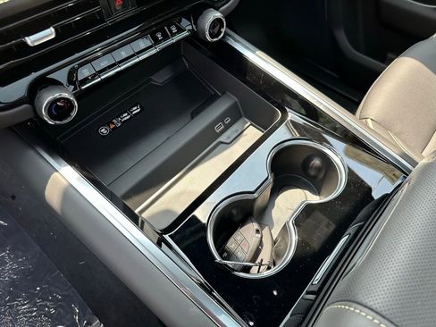 New 2025 Chevrolet Tahoe Premier image 34