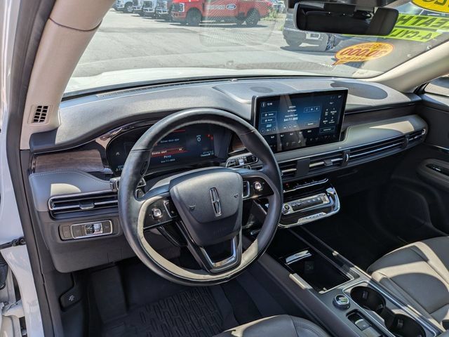 Used 2023 Lincoln Corsair Reserve w/ Equipment Group 201A AWD/4WD image 8