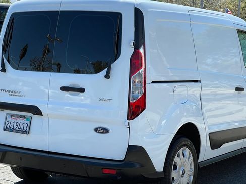 Used 2022 Ford Transit Connect XLT FWD image 8