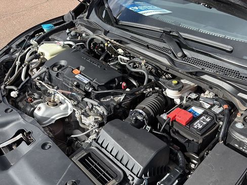 Used 2019 Honda Civic Sport image 5