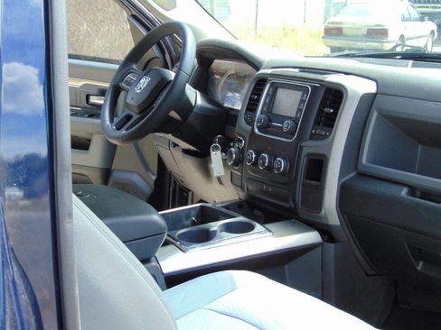 Used 2014 RAM 1500 Express RWD image 20