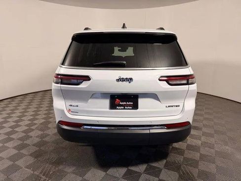 Certified 2024 Jeep Grand Cherokee L Limited AWD/4WD image 10