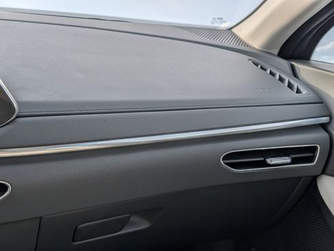 Used 2023 Hyundai Sonata SEL w/ Convenience Package image 16