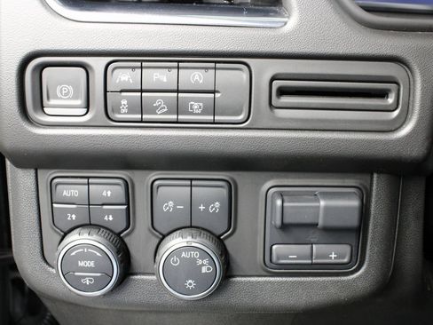 Used 2024 Chevrolet Tahoe Z71 image 57