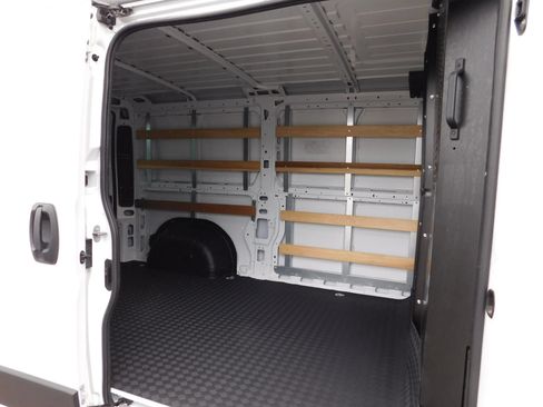 Used 2025 RAM ProMaster 2500 w/ U-Haul Equipment Group FWD image 9