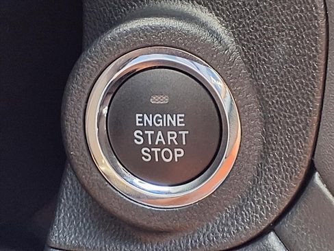 Certified 2025 Subaru Outback Premium w/ Popular Package #1A image 13