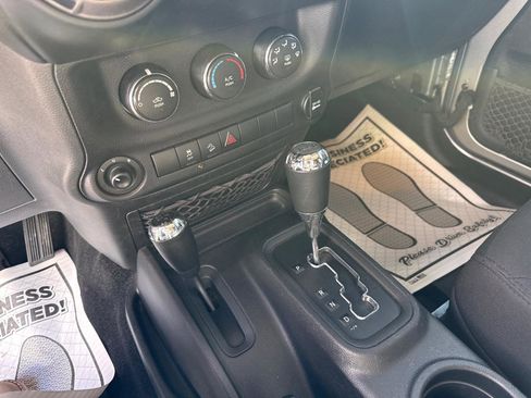 Used 2017 Jeep Wrangler Sport image 16