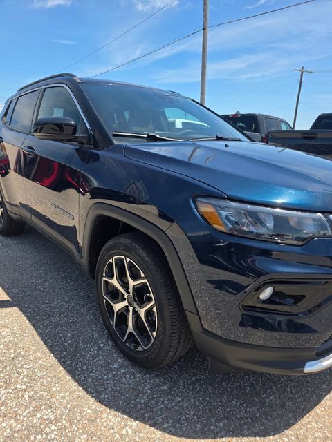 New 2026 Jeep Compass Limited AWD/4WD image 4