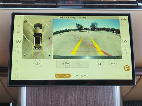 New 2026 Land Rover Range Rover SE image 13