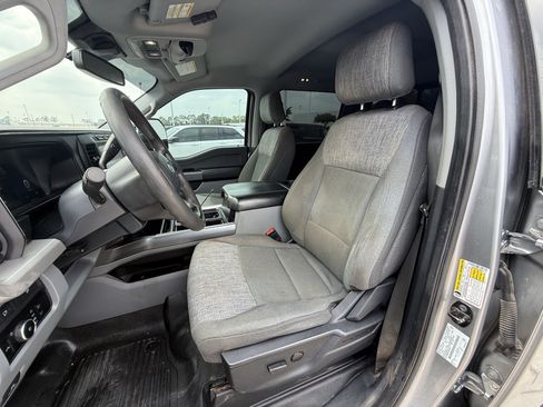 Used 2023 Ford F350 XLT w/ XLT Premium Package AWD/4WD image 29