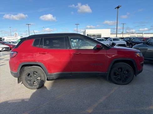 Used 2019 Jeep Compass Altitude image 8