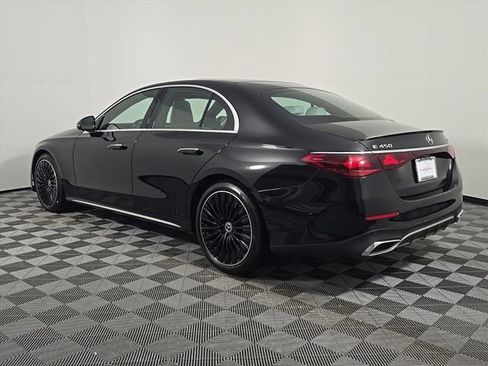 New 2026 Mercedes-Benz E 450 4MATIC Sedan image 3