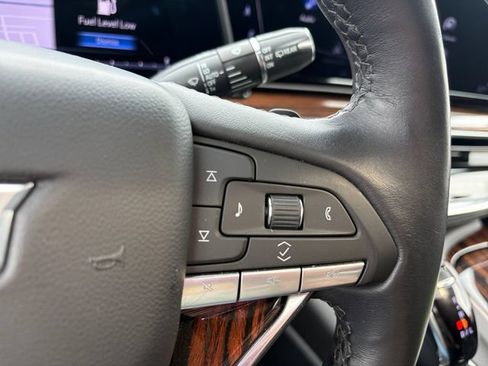 Used 2024 Cadillac Escalade Premium Luxury w/ Performance Package AWD/4WD image 29